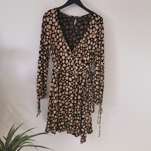 Free people large floral dress - Picture 5 of 11